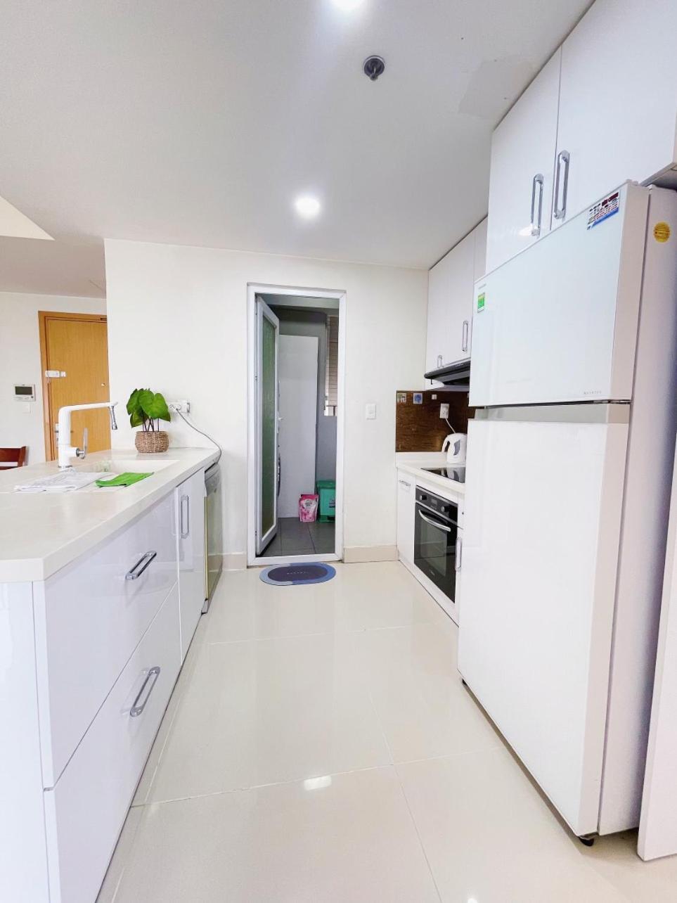 Masteri Thao Dien Luxury With Beautiful View, Fully Furnished, Near The Center Ho Chi Minh City