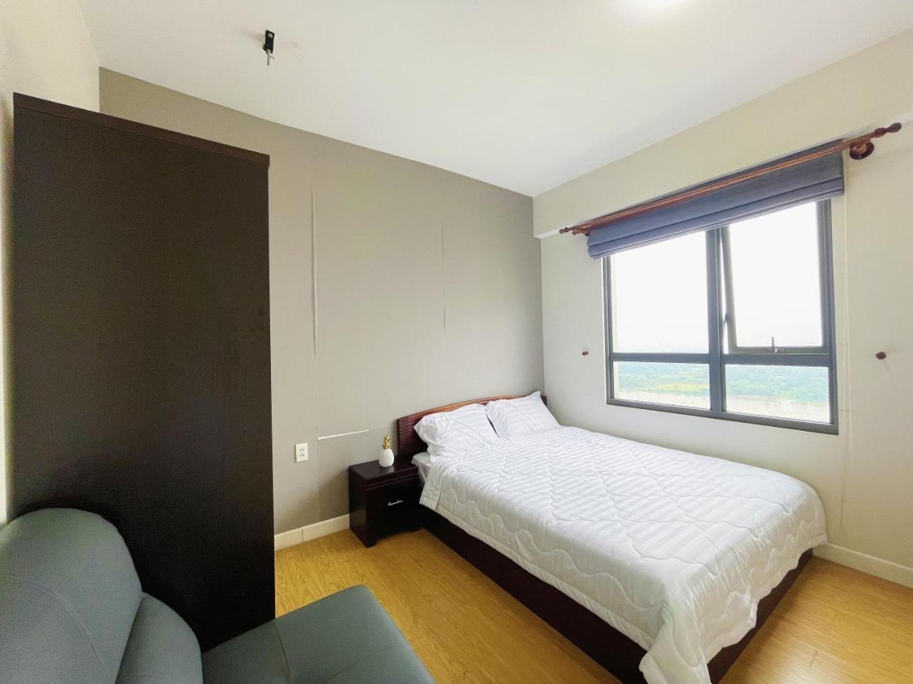 Masteri Thao Dien Luxury With Beautiful View, Fully Furnished, Near The Center Apartment *